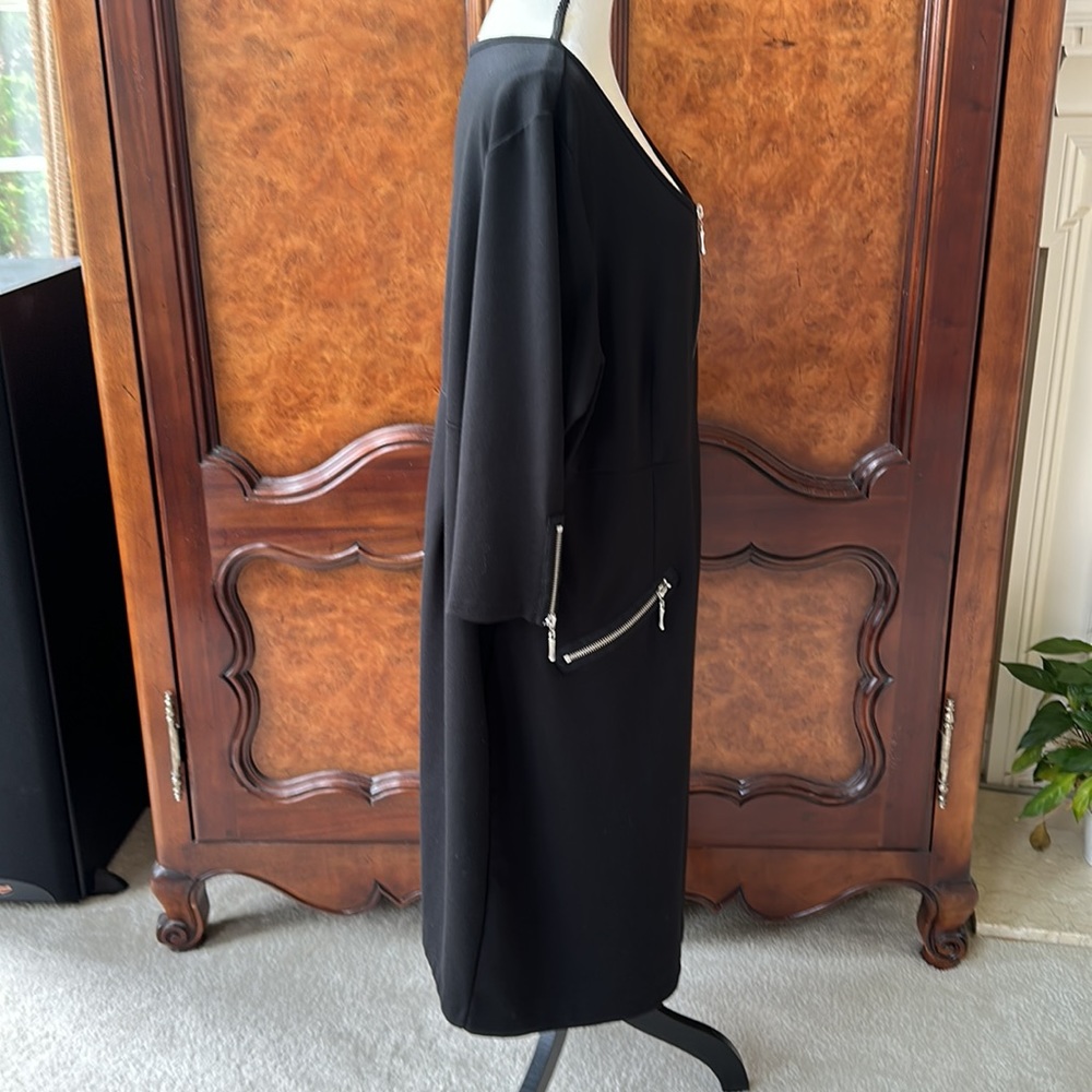 Avenue Black Zipper Dress (Size 22/24) - Picture 7 of 12